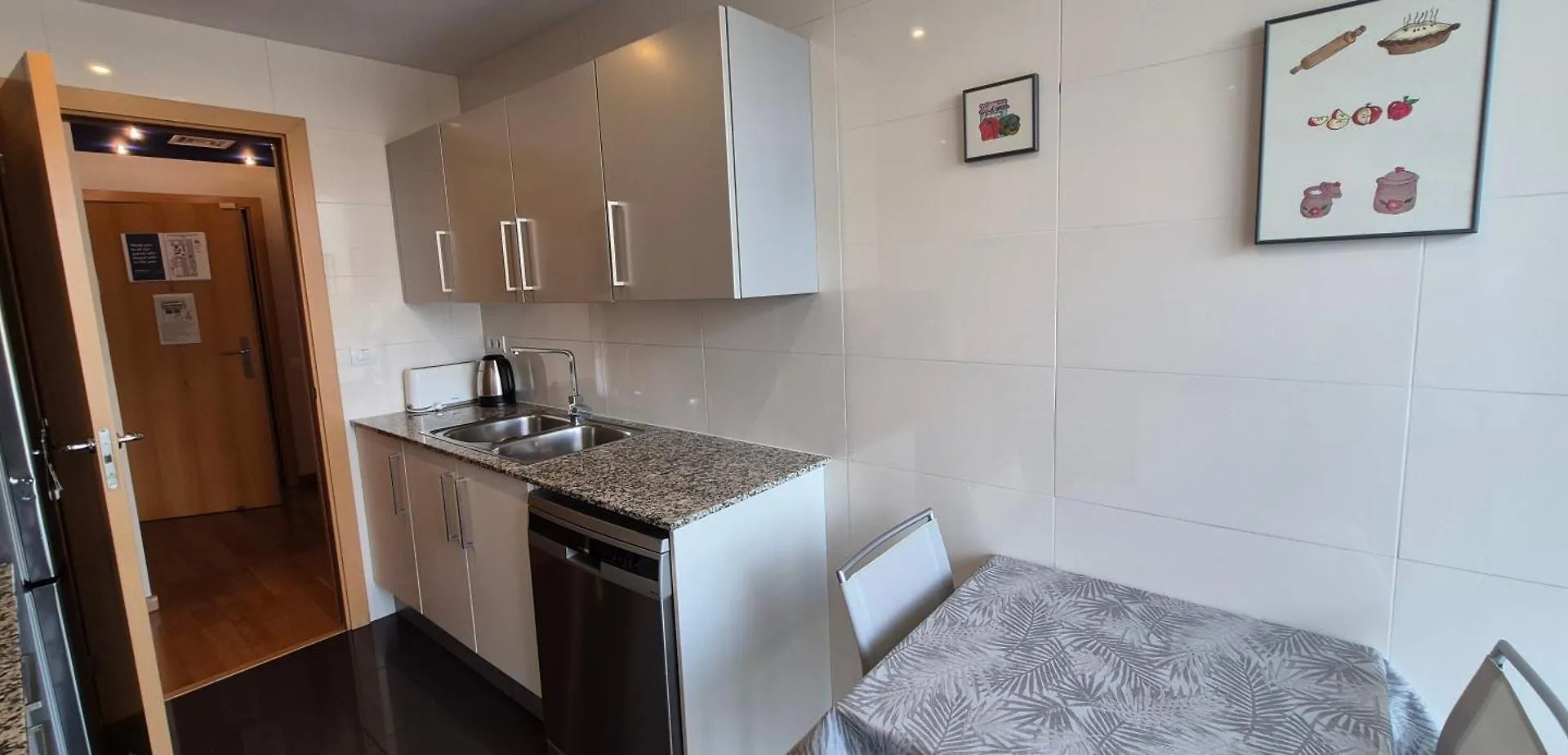 Apartamento En Avenida Diagonal - Torre Glorias - Angeles Terraza Барселона 0*,  Испания